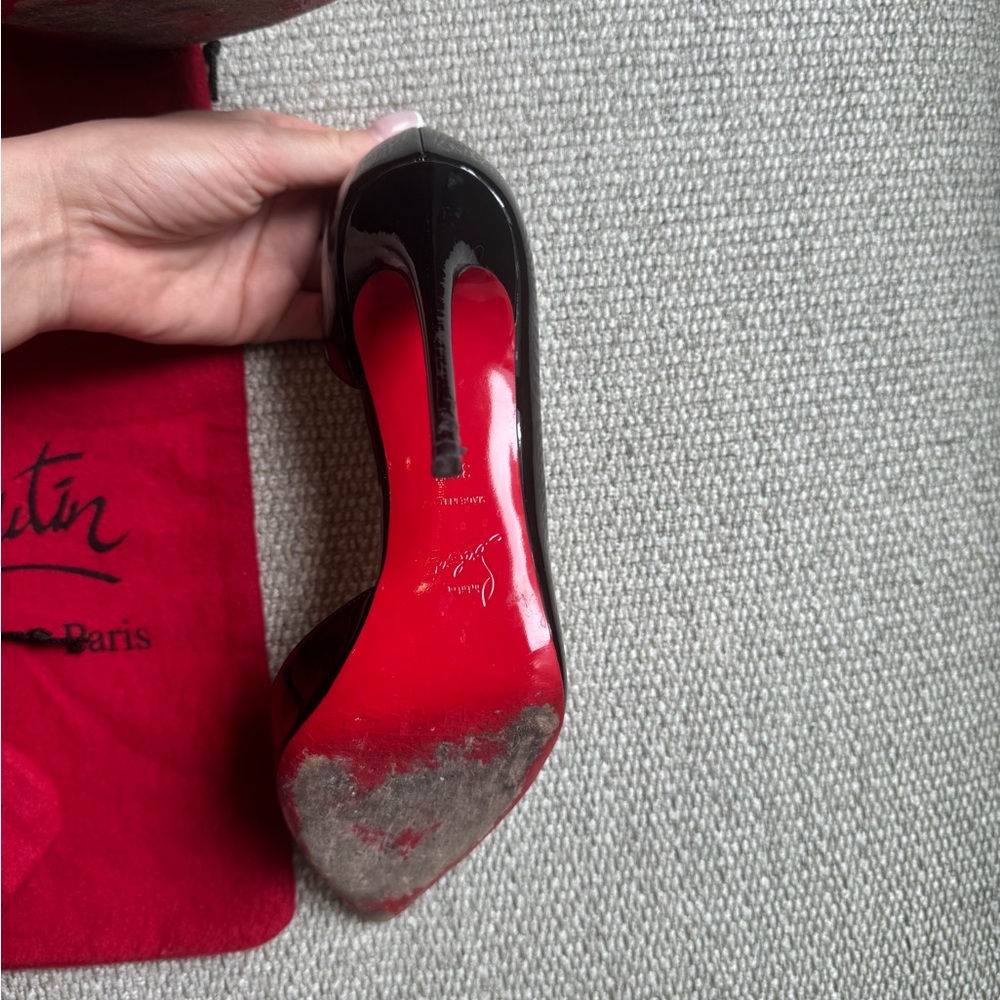 Christian Louboutin Black Patent Leather Pointed-Toe Pumps - Picture 4 of 7